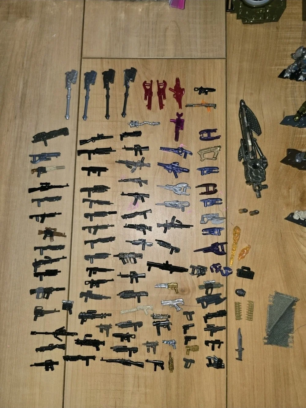 Mega Bloks Construx Halo Pelican Vehicles Minifigs Figures Guns Accessories Lot